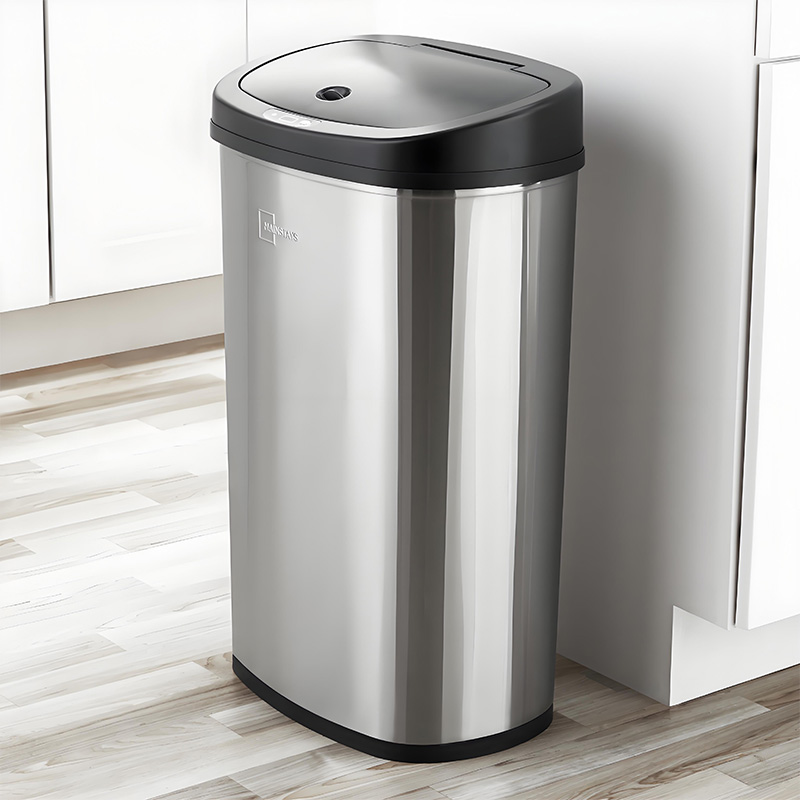 Lightweight Outdoor Trash Can with Pedal – Touch-Free & Easy Assembly (Free Samples)