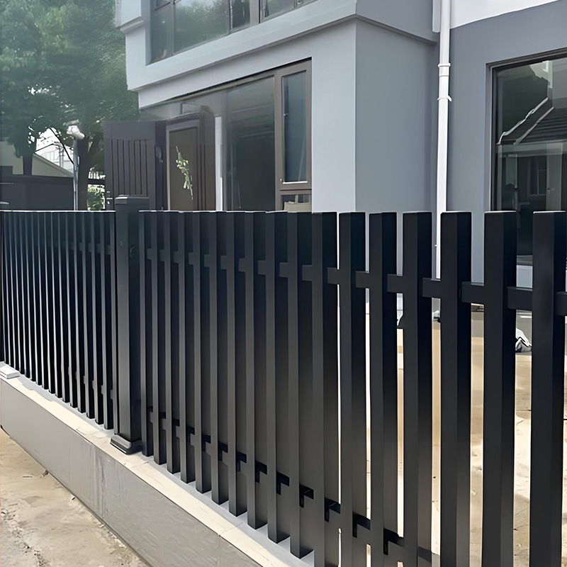 Privacy Fence Materials: 8 Must-Have Options for Quiet Living